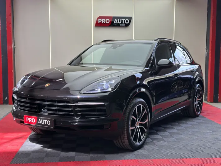 PORSCHE CAYENNE 2018