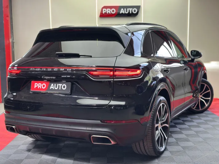 PORSCHE CAYENNE 2018