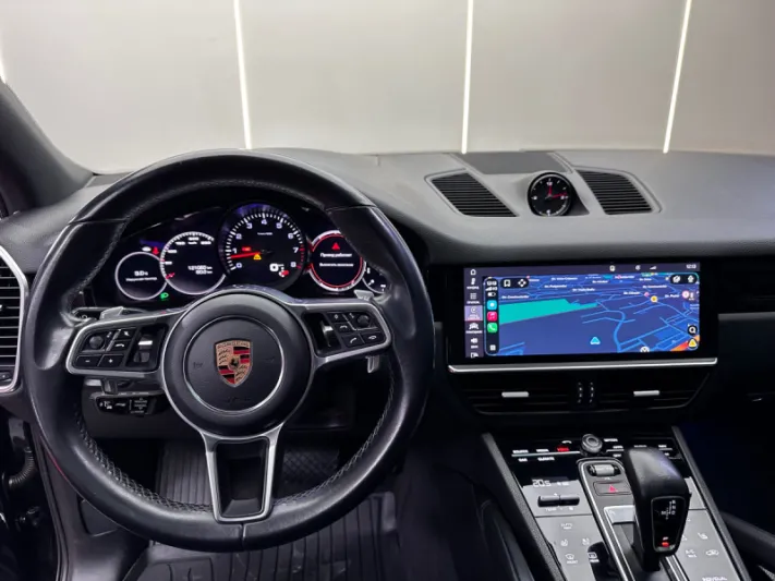 PORSCHE CAYENNE 2018