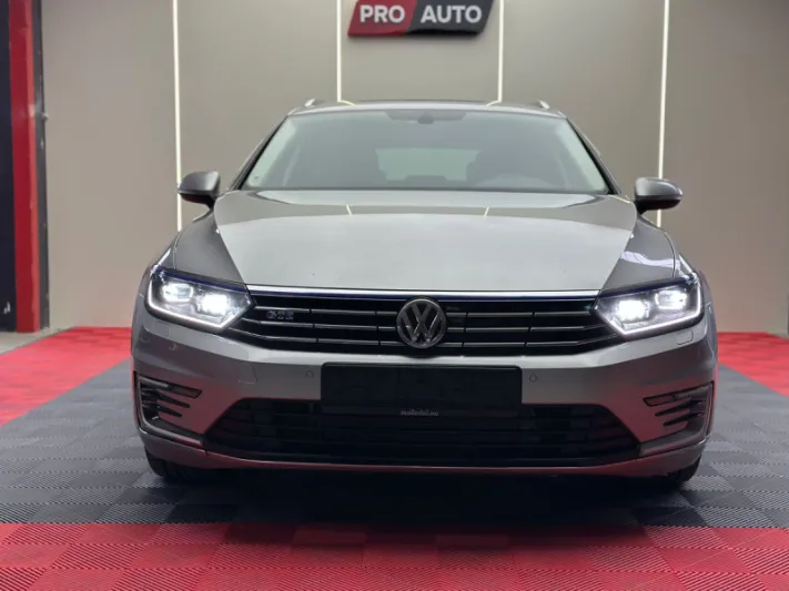 VOLKSWAGEN PASSAT GTE 2016