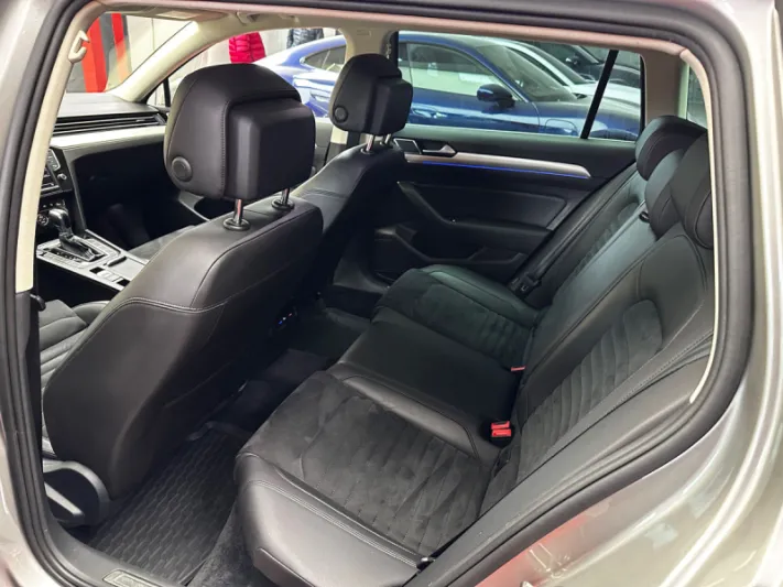 VOLKSWAGEN PASSAT GTE 2016