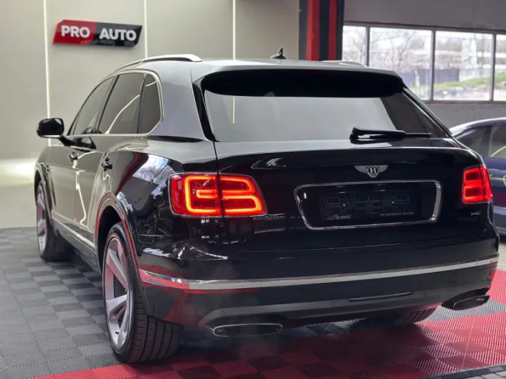 BENTLEY BENTAYGA W12 2016