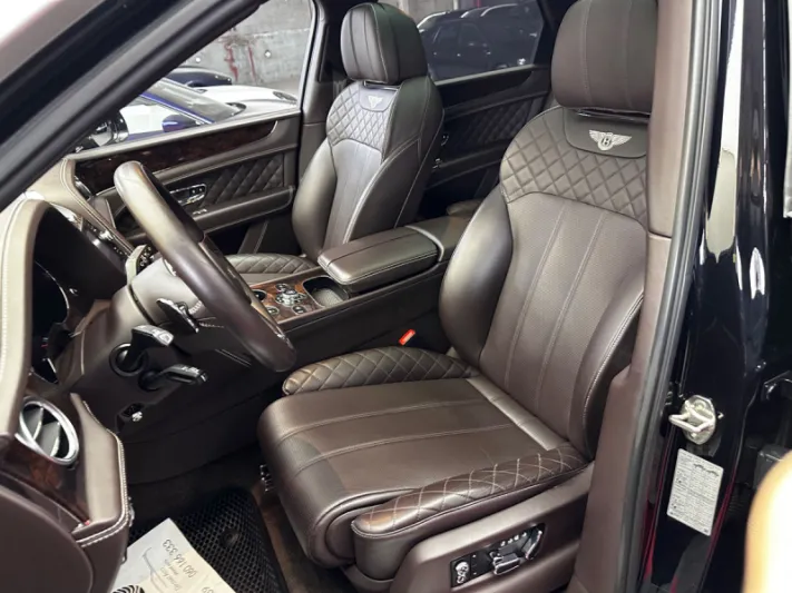 BENTLEY BENTAYGA W12 2016