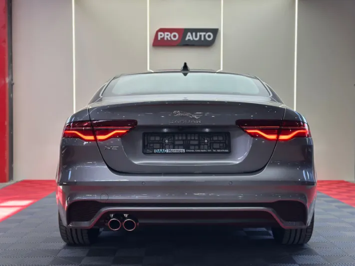 JAGUAR XE 2021