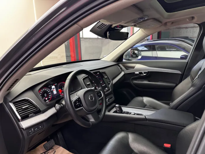VOLVO XC90 T8 2020