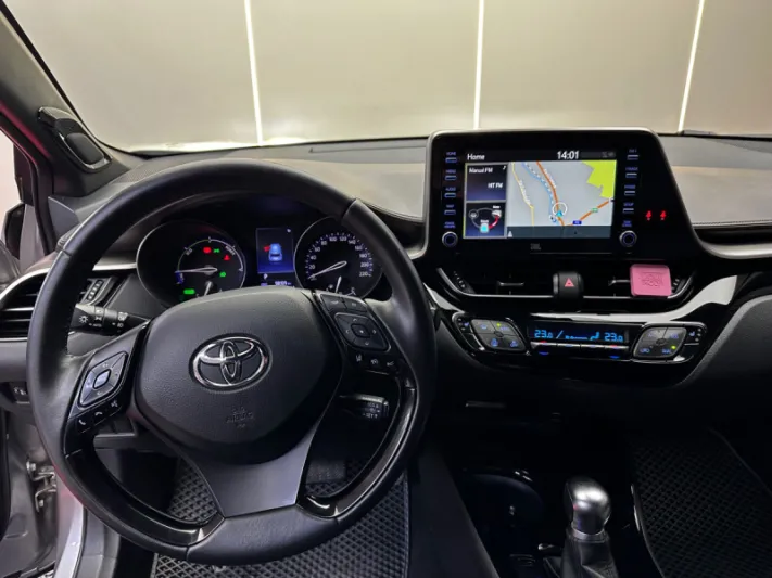 TOYOTA C-HR 2020