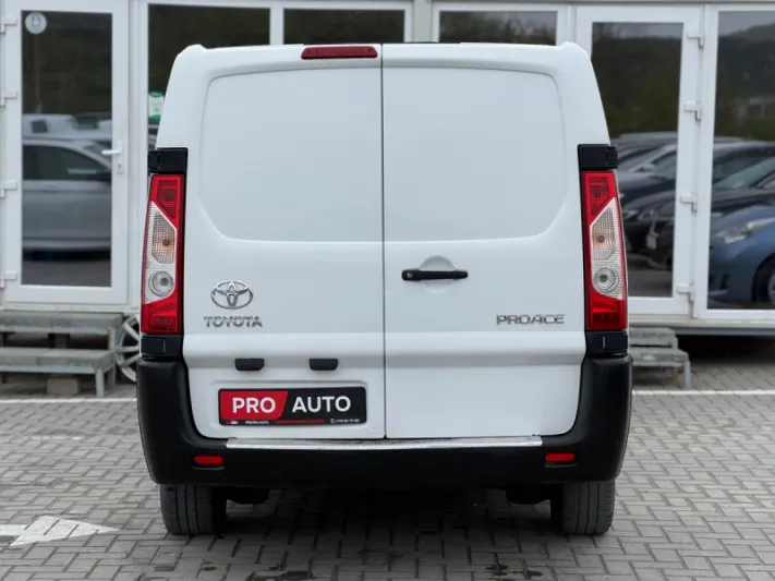 2015 Toyota Proace