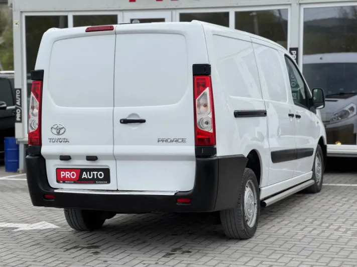 2015 Toyota Proace