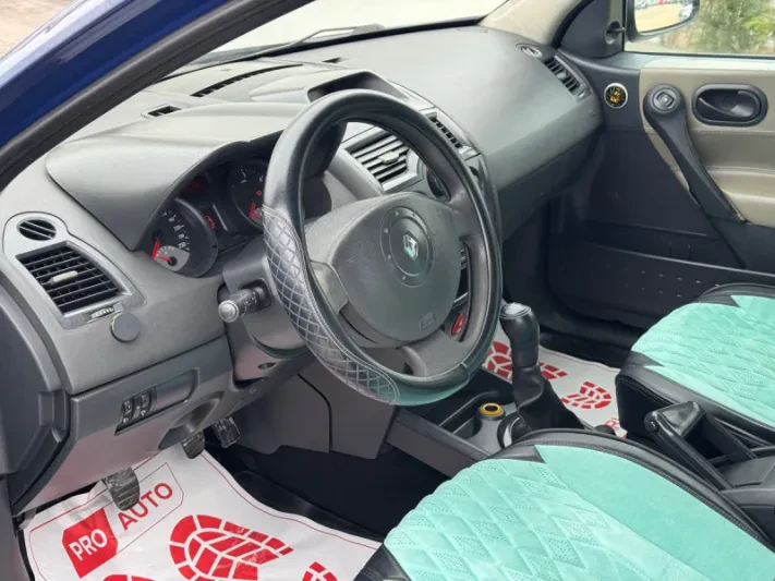 2005 Renault Megane
