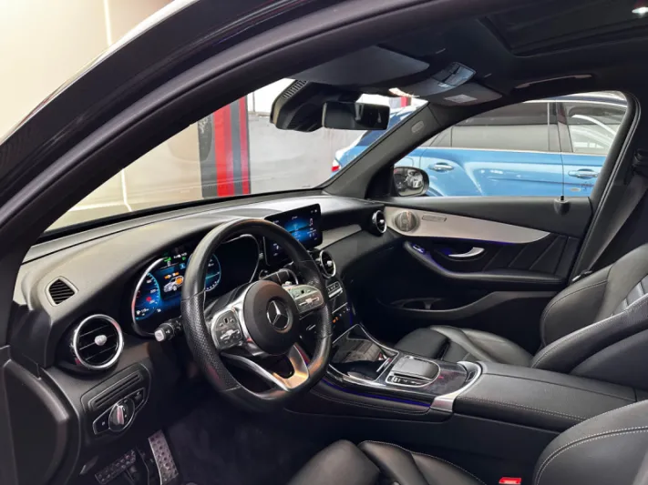 Mercedes-Benz GLC300e 2020