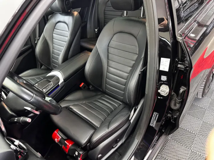 Mercedes-Benz GLC300e 2020