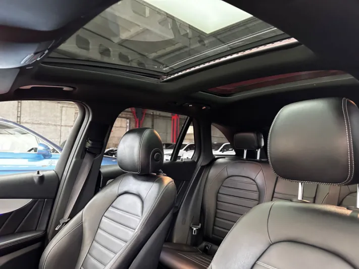 Mercedes-Benz GLC300e 2020