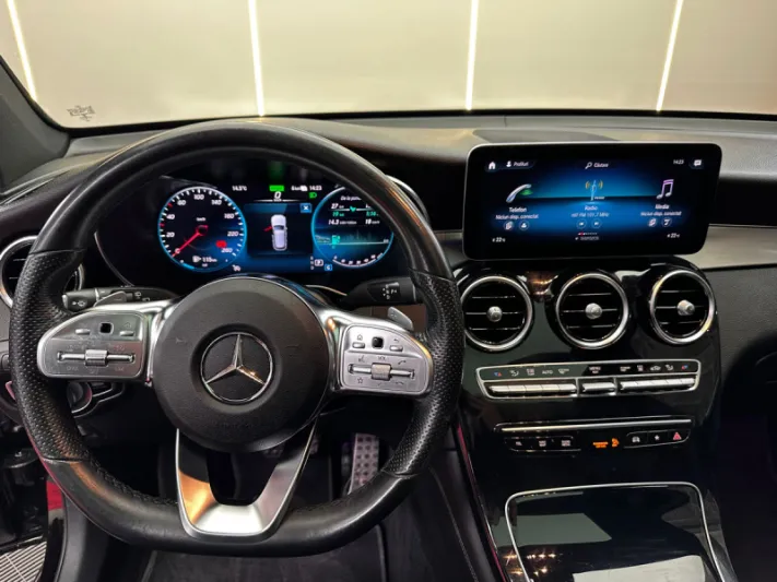 Mercedes-Benz GLC300e 2020