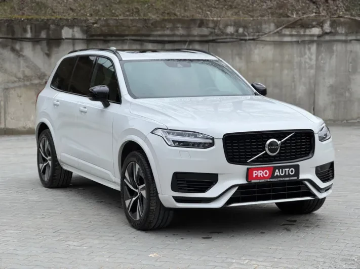 2021 Volvo XC90