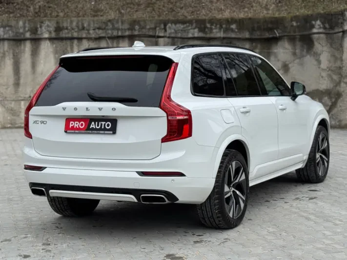 2021 Volvo XC90