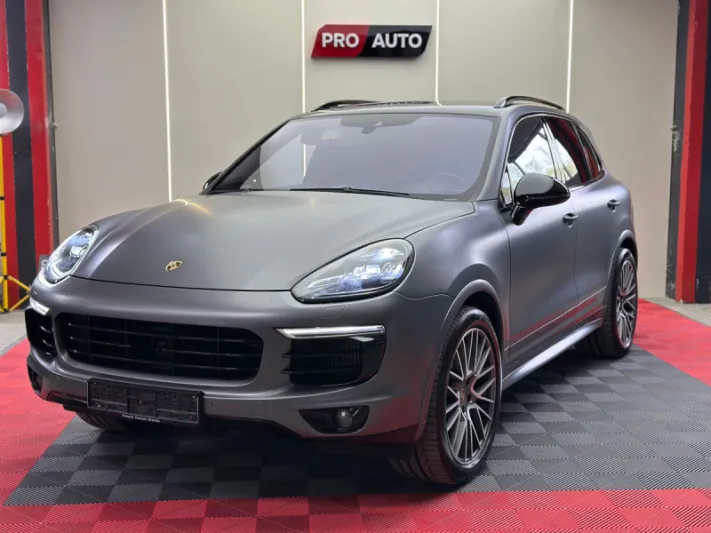 PORSCHE CAYENNE 2015