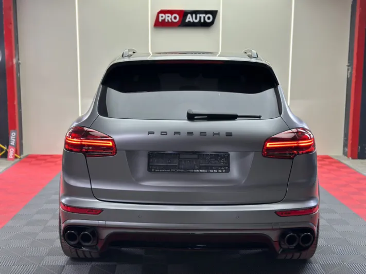PORSCHE CAYENNE 2015