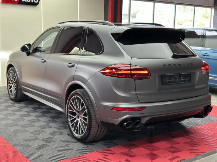 PORSCHE CAYENNE 2015