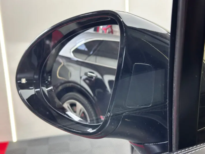 PORSCHE CAYENNE 2015