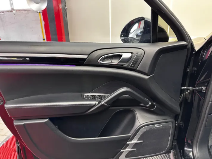 PORSCHE CAYENNE 2015