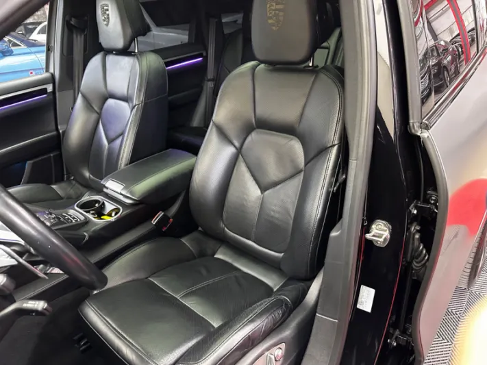 PORSCHE CAYENNE 2015