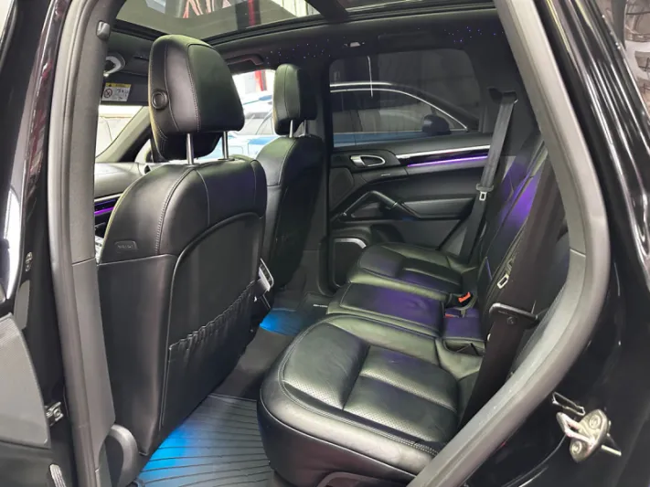 PORSCHE CAYENNE 2015