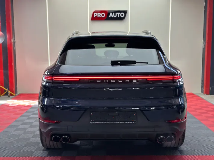 PORSCHE CAYENNE 2024