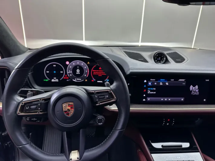 PORSCHE CAYENNE 2024