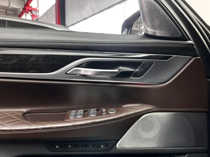BMW 750d G12 2020