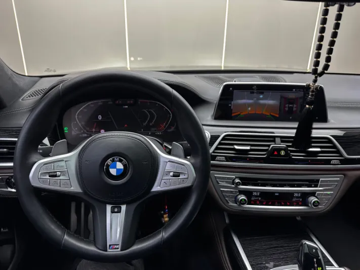 BMW 750d G12 2020