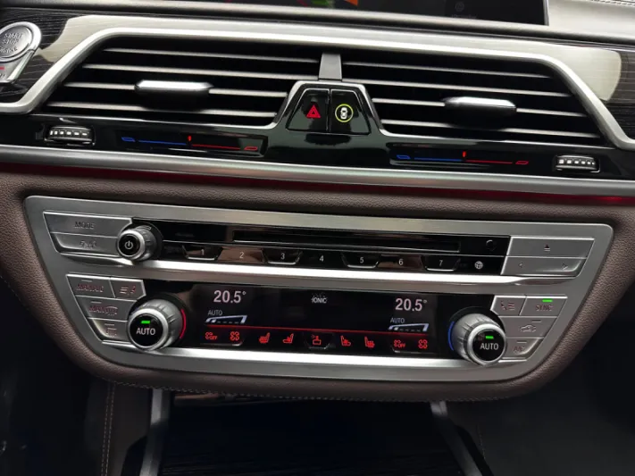 BMW 750d G12 2020