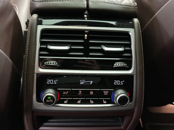 BMW 750d G12 2020
