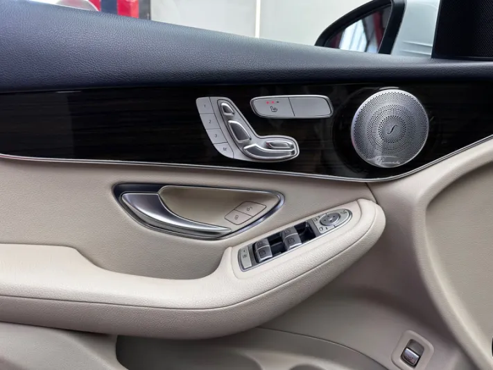 Mercedes-Benz GLC 300 2016