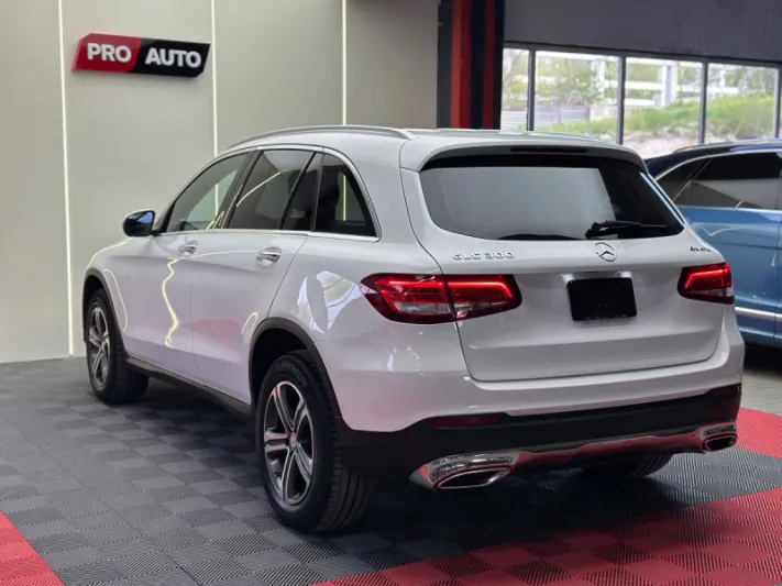 Mercedes-Benz GLC 300 2016