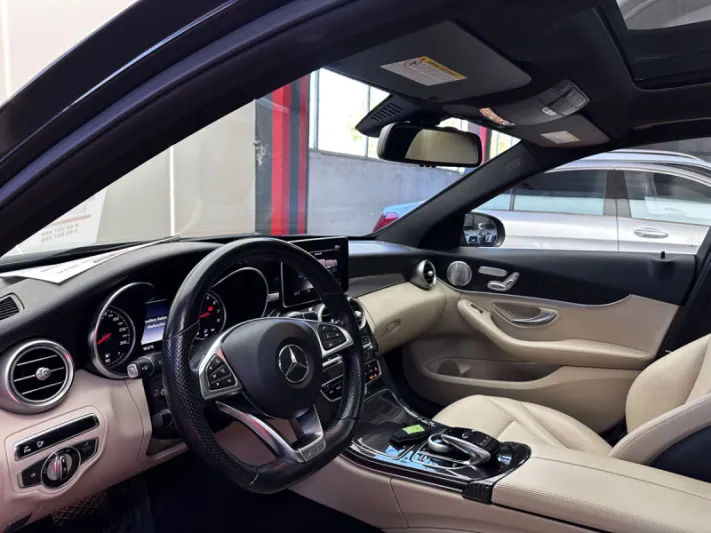 Mercedes-Benz C300 4MATIC 2016