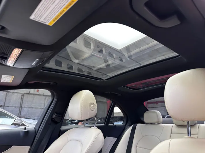 Mercedes-Benz C300 4MATIC 2016