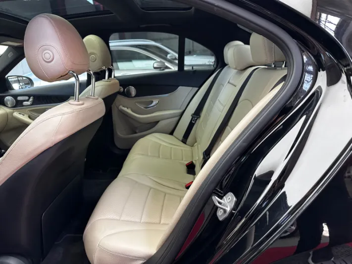 Mercedes-Benz C300 4MATIC 2016