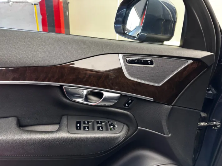VOLVO XC90 D5 2018