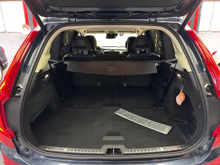 VOLVO XC90 D5 2018