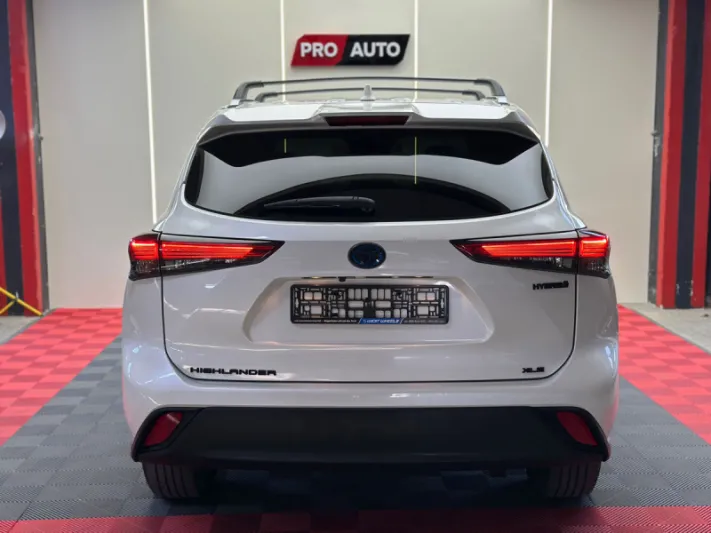 TOYOTA HIGHLANDER 2021