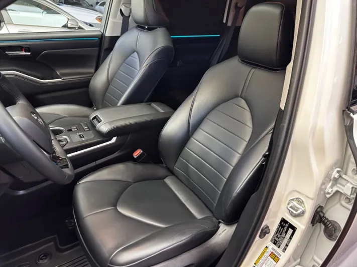 TOYOTA HIGHLANDER 2021