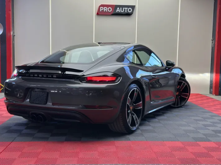 PORSCHE CAYMAN 2022