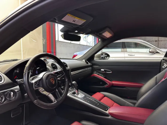 PORSCHE CAYMAN 2022