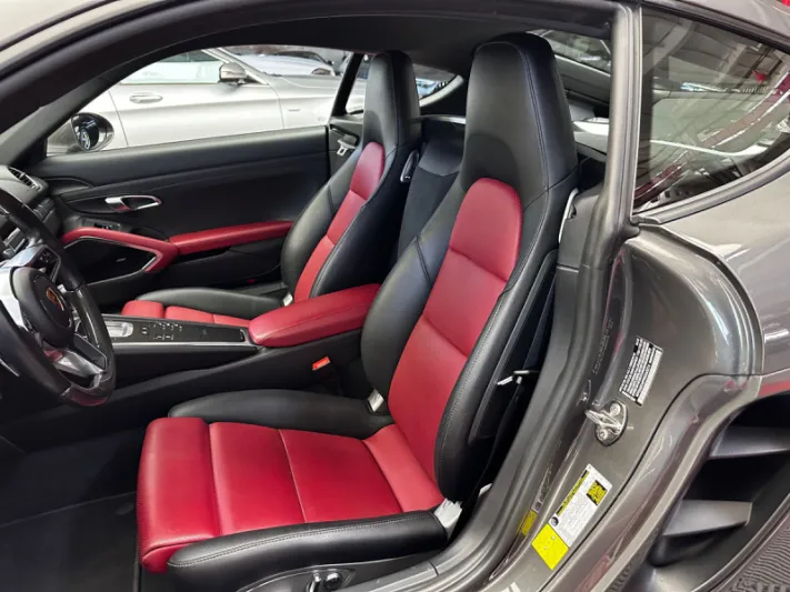 PORSCHE CAYMAN 2022