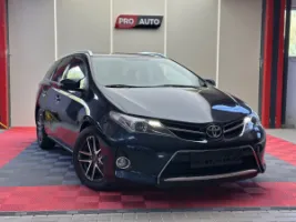 TOYOTA AURIS 2015