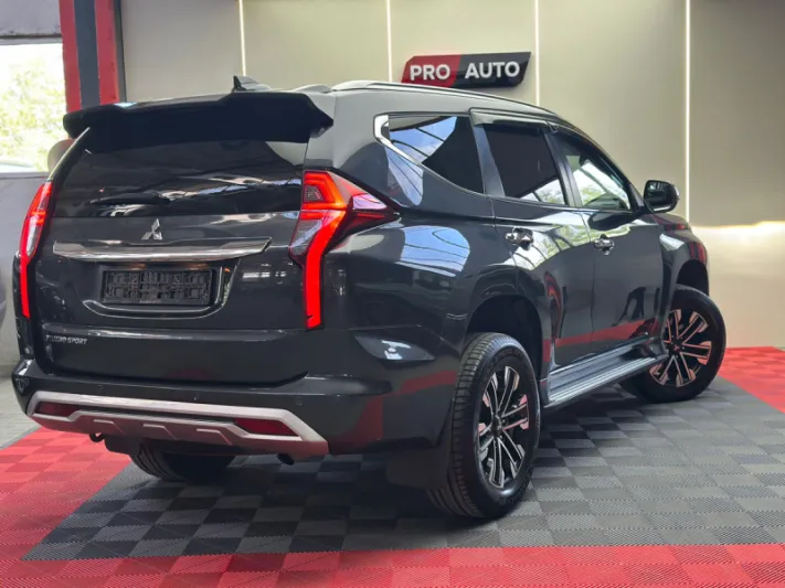 MITSUBISHI PAJERO SPORT 2021