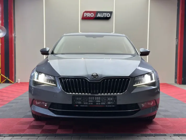 SKODA SUPERB 2018