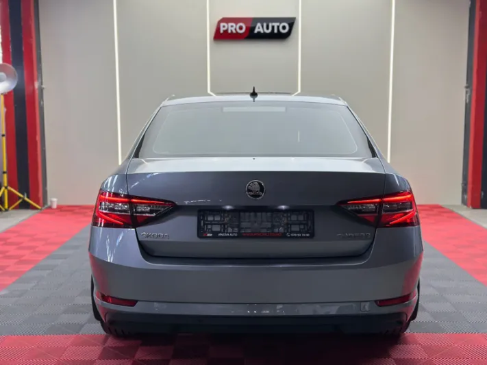 SKODA SUPERB 2018