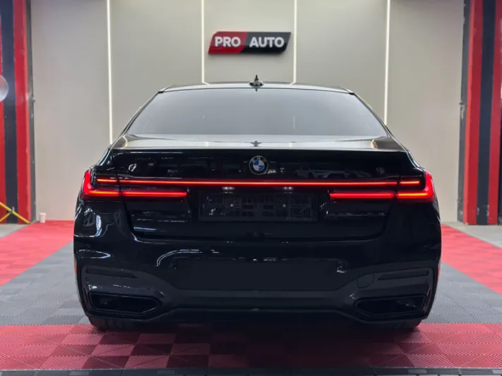 BMW 740Li G12 2021