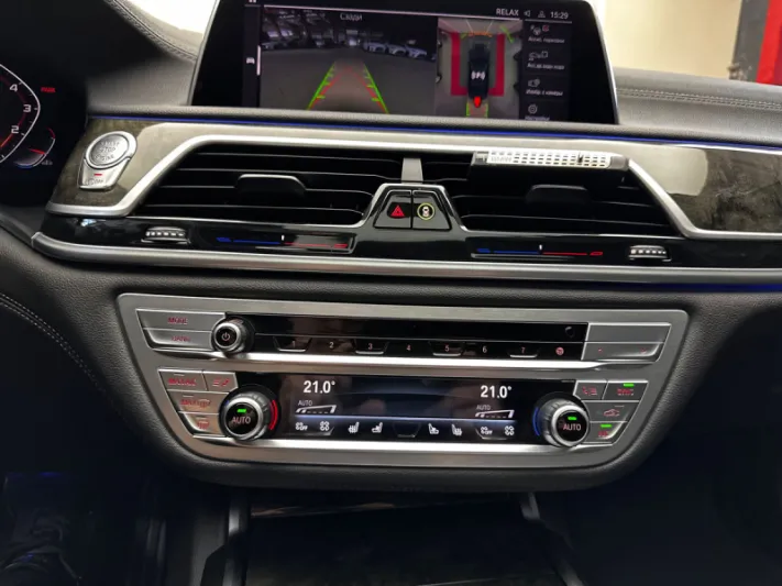 BMW 740Li G12 2021